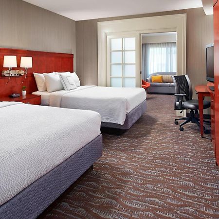 Courtyard By Marriott Anaheim Resort/Convention Center Exterior photo