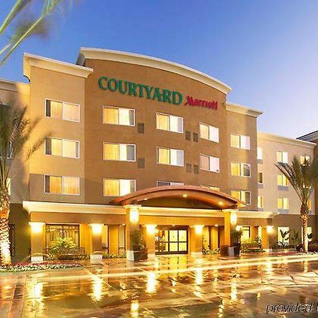 Courtyard By Marriott Anaheim Resort/Convention Center Exterior photo
