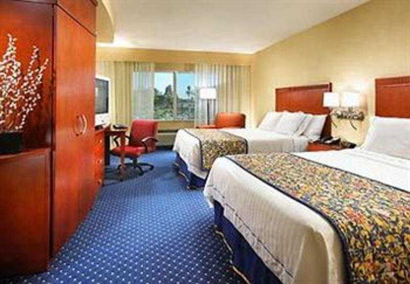 Courtyard By Marriott Anaheim Resort/Convention Center Exterior photo