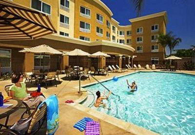 Courtyard By Marriott Anaheim Resort/Convention Center Exterior photo